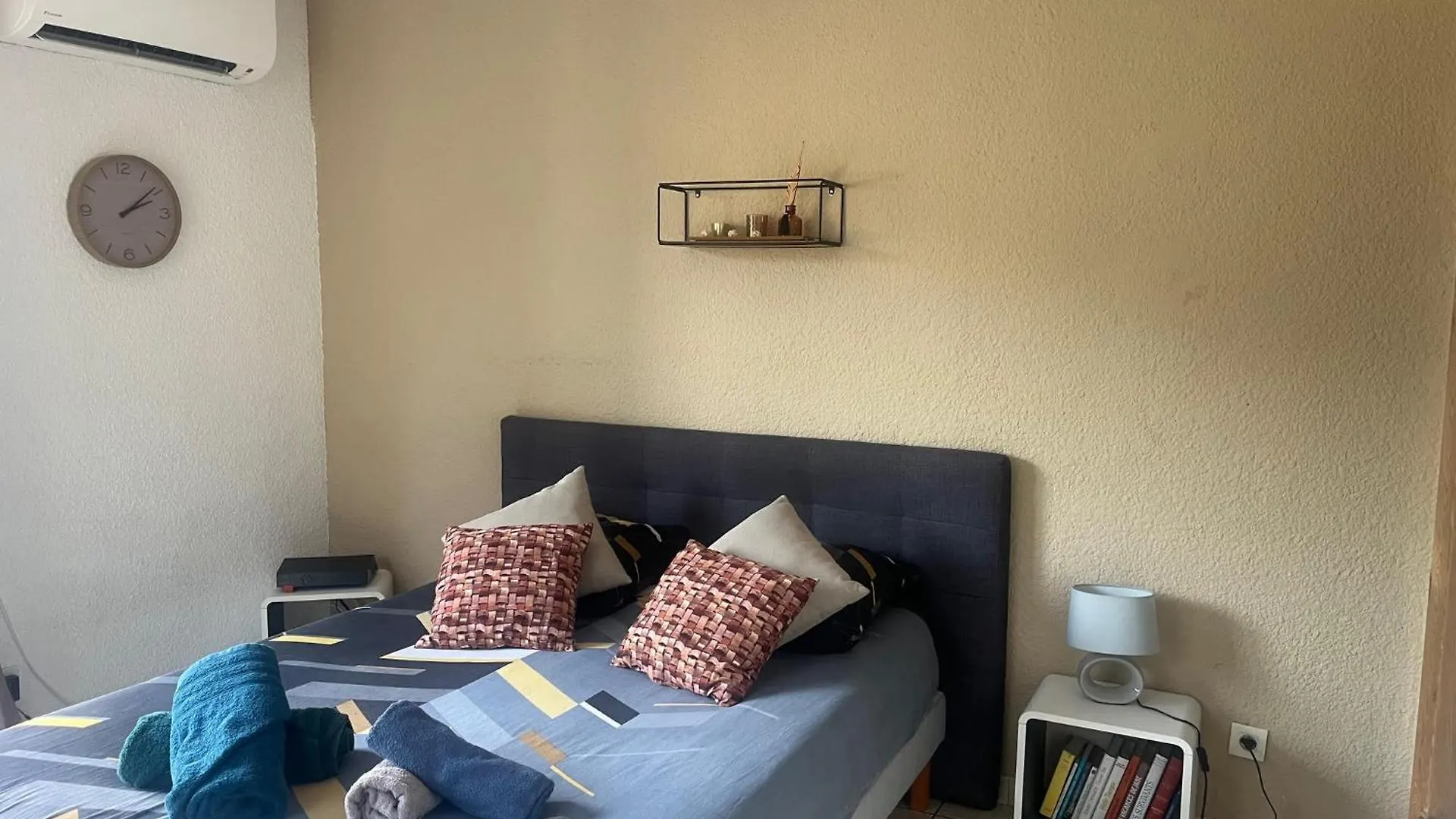 Studio Climatise Et Grande Terrasse Tarbes Centre